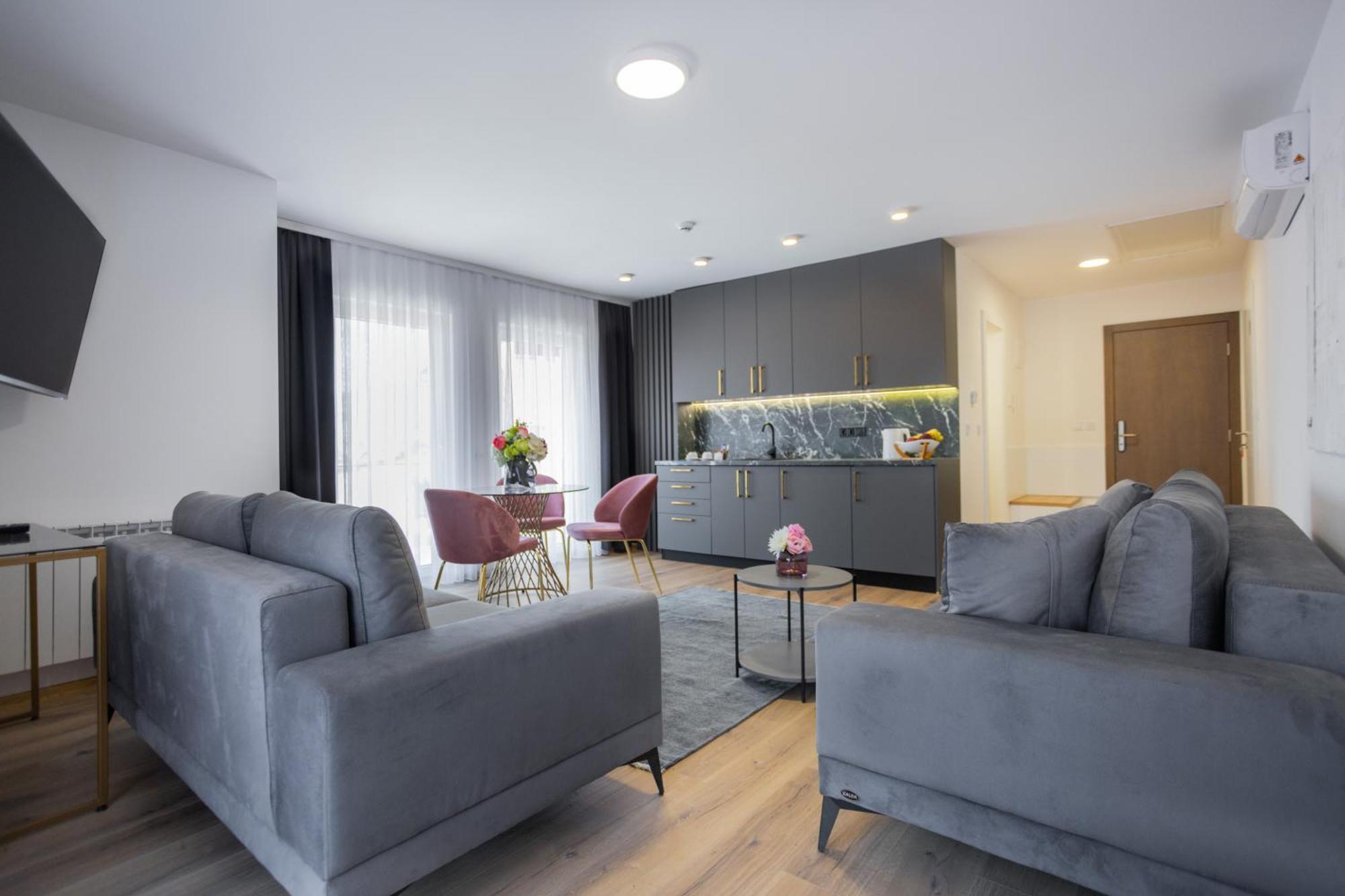 Happy House Old Town Luxury Apartment Sarajevo Luaran gambar