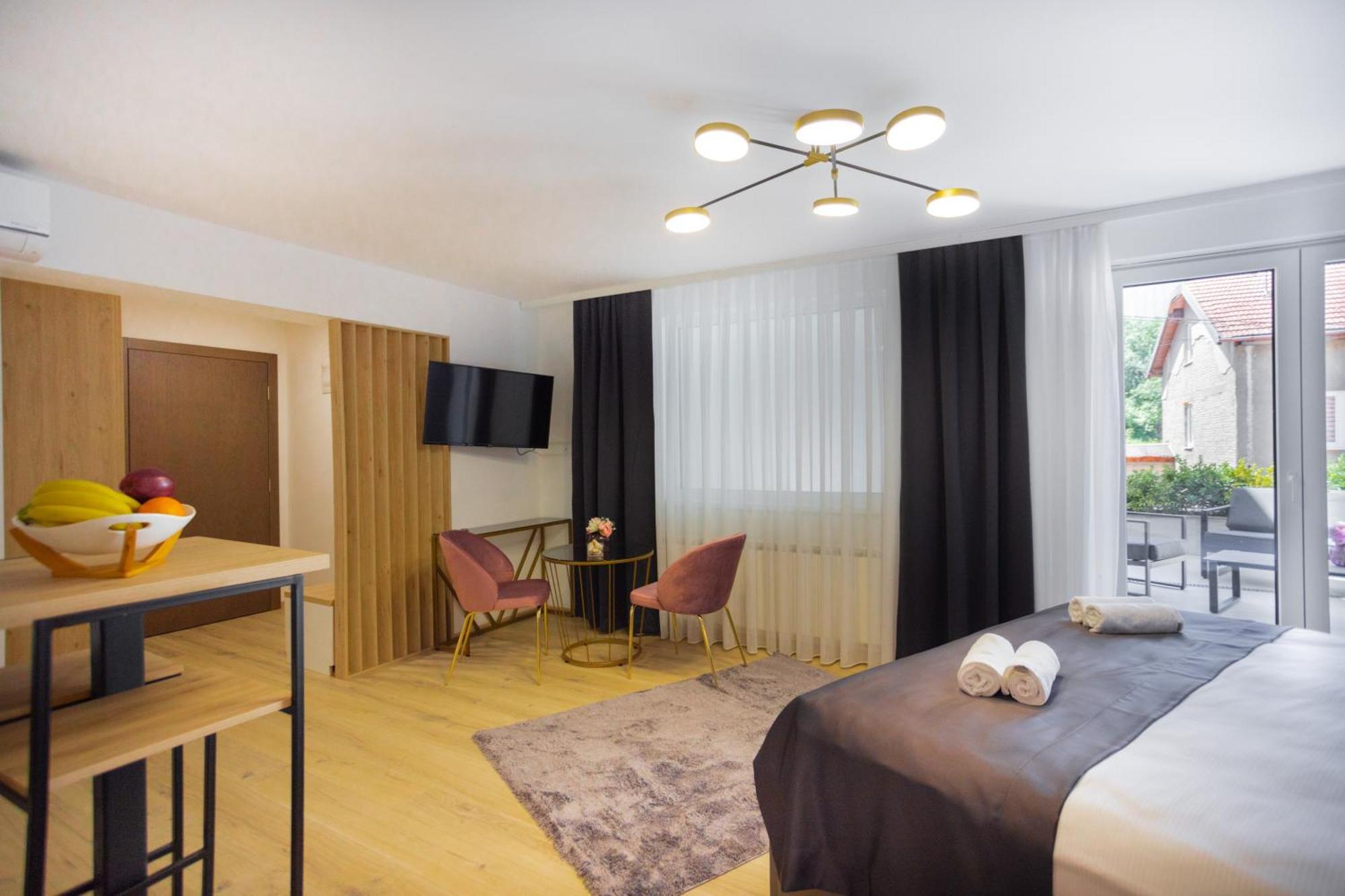 Happy House Old Town Luxury Apartment Sarajevo Luaran gambar