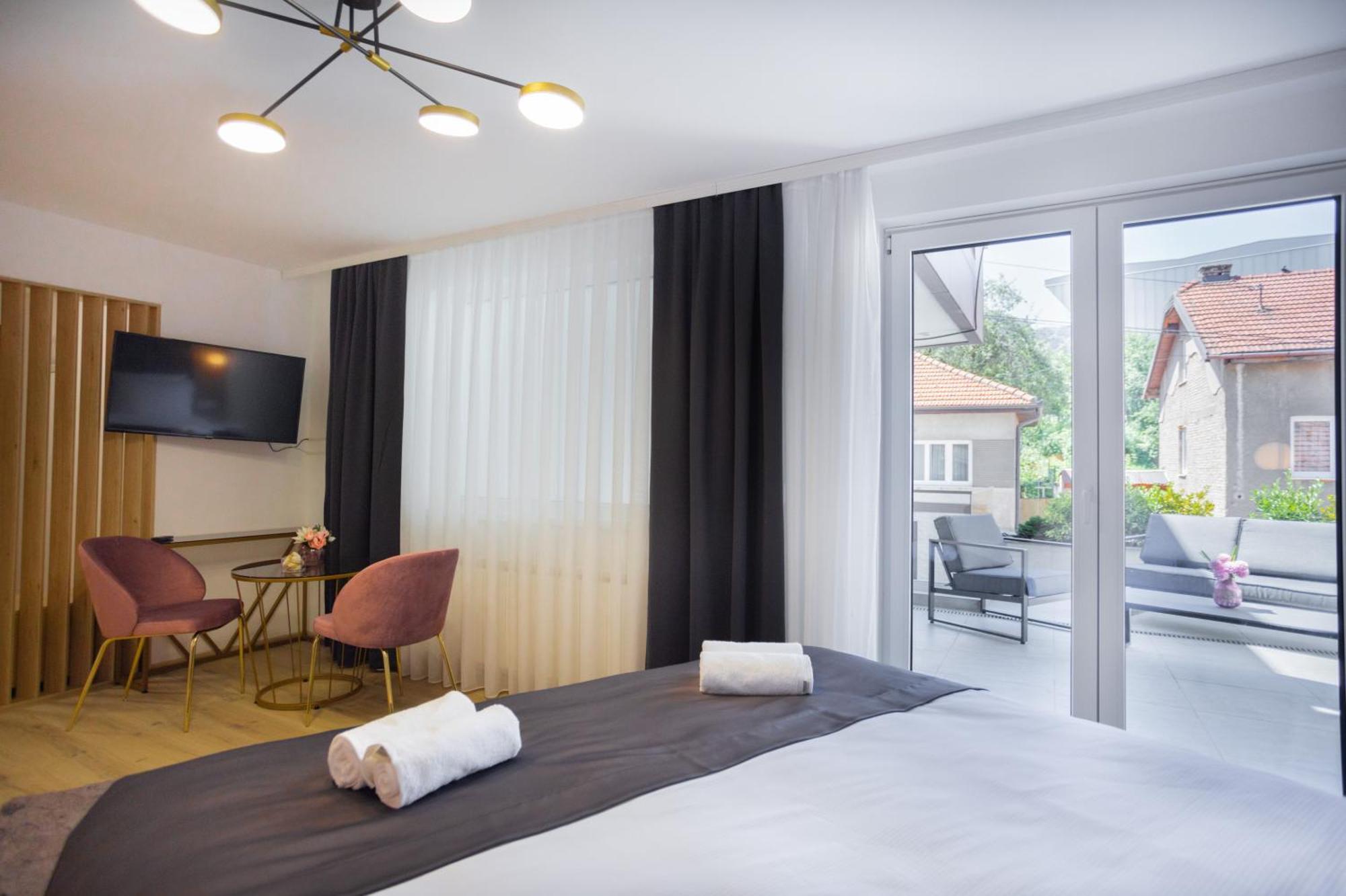 Happy House Old Town Luxury Apartment Sarajevo Luaran gambar